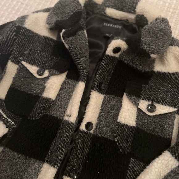 Sherpa Jacket - Picture 2 of 5